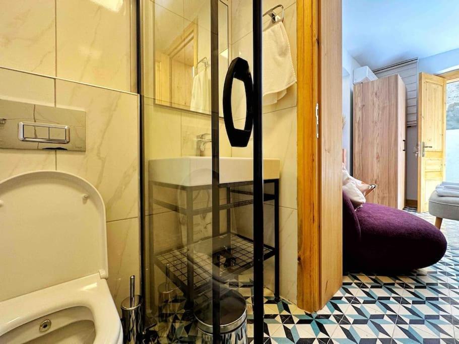 Holiday home Refurbished Triplex In Taksim