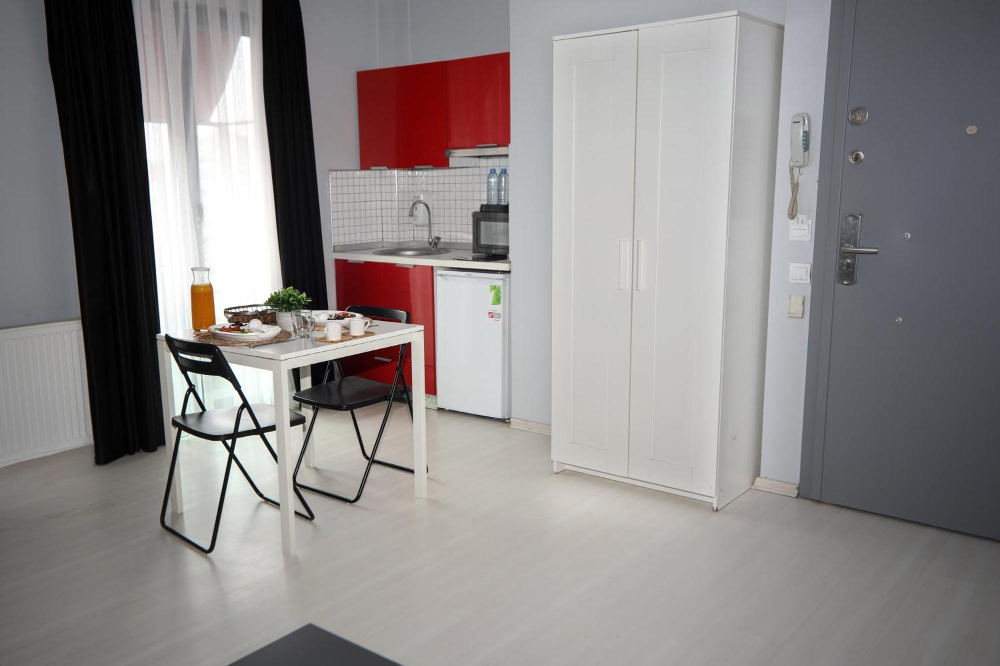Arkem Deluxe Hotel 2*