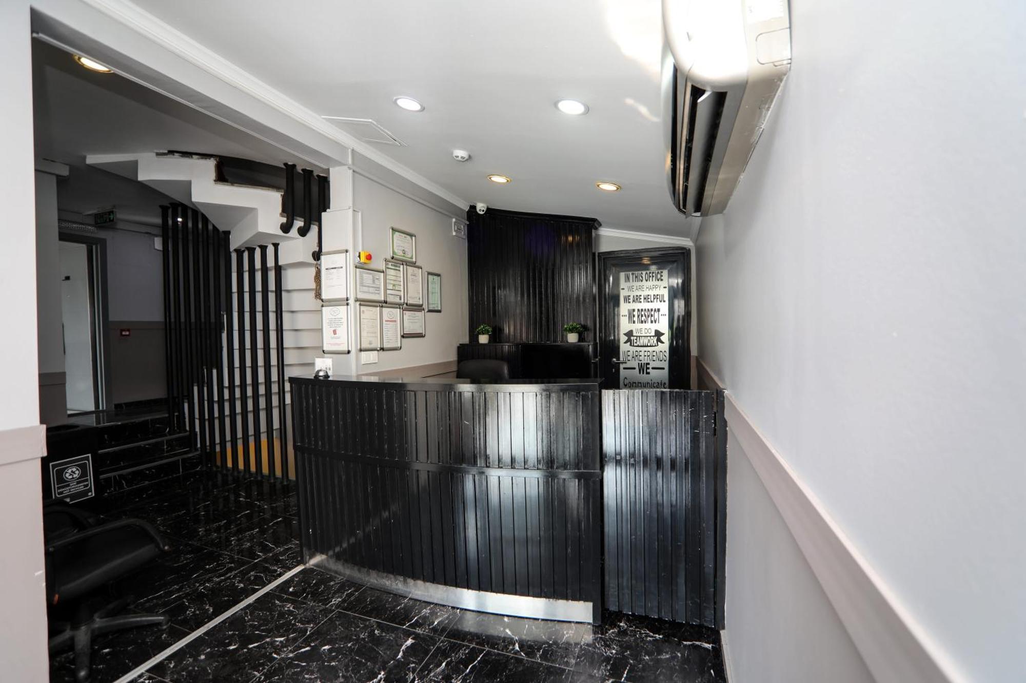 Hotel Arkem Deluxe 2*