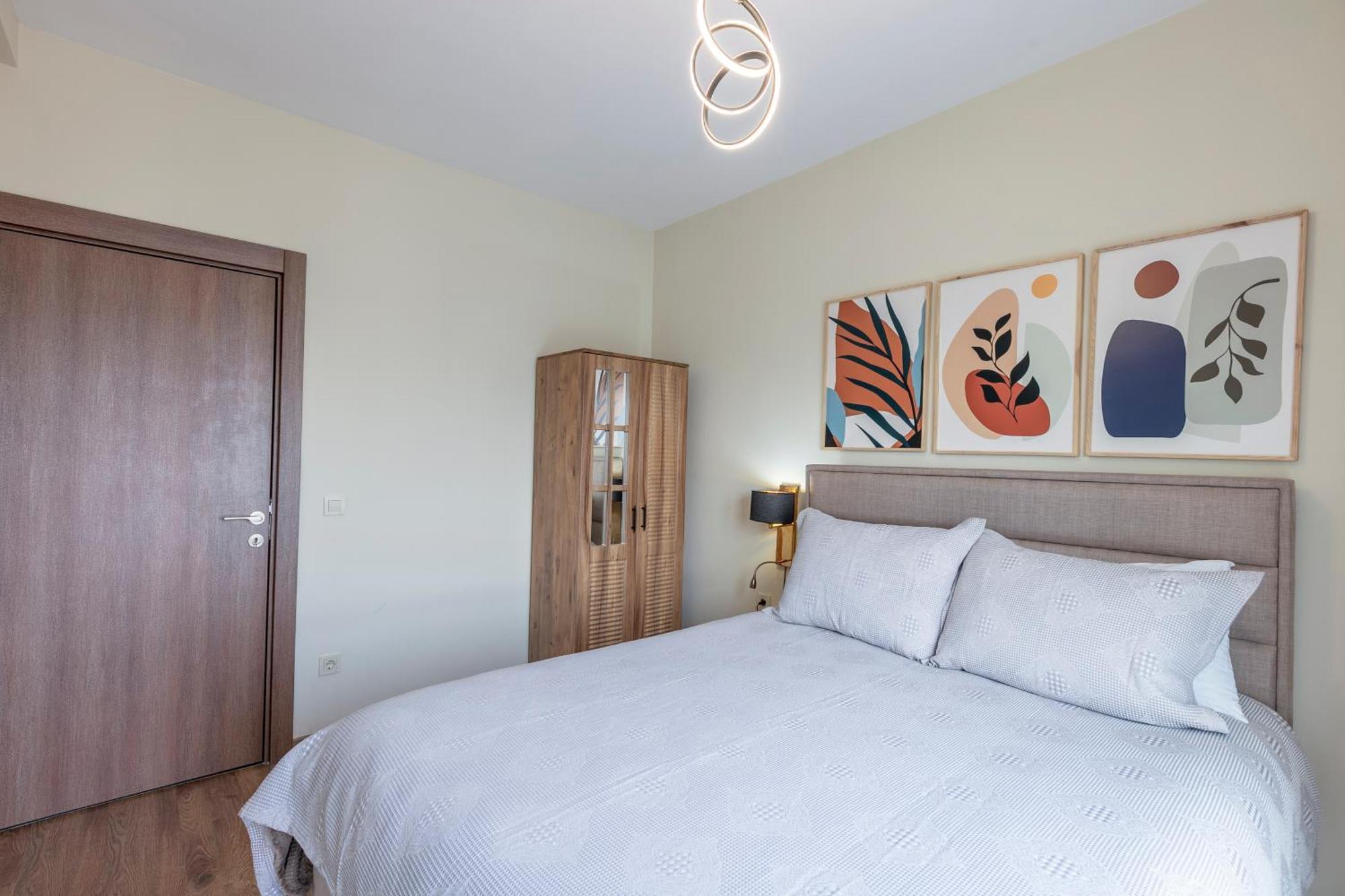 212 Outlet Karsisinda Lux N7 *