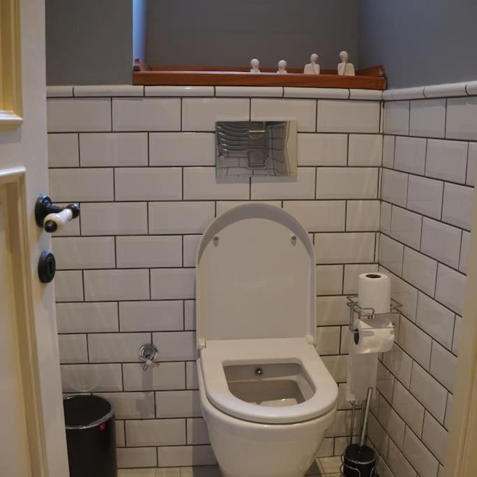 Galata Kulesi Yakininda Genis 3+1 Tarihi Apartment Istanbul
