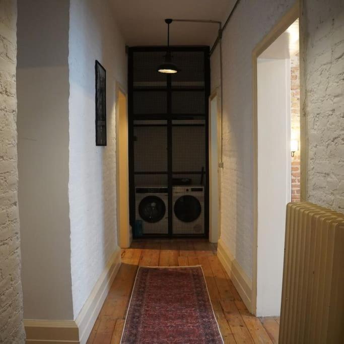 Galata Kulesi Yakininda Genis 3+1 Tarihi Apartment