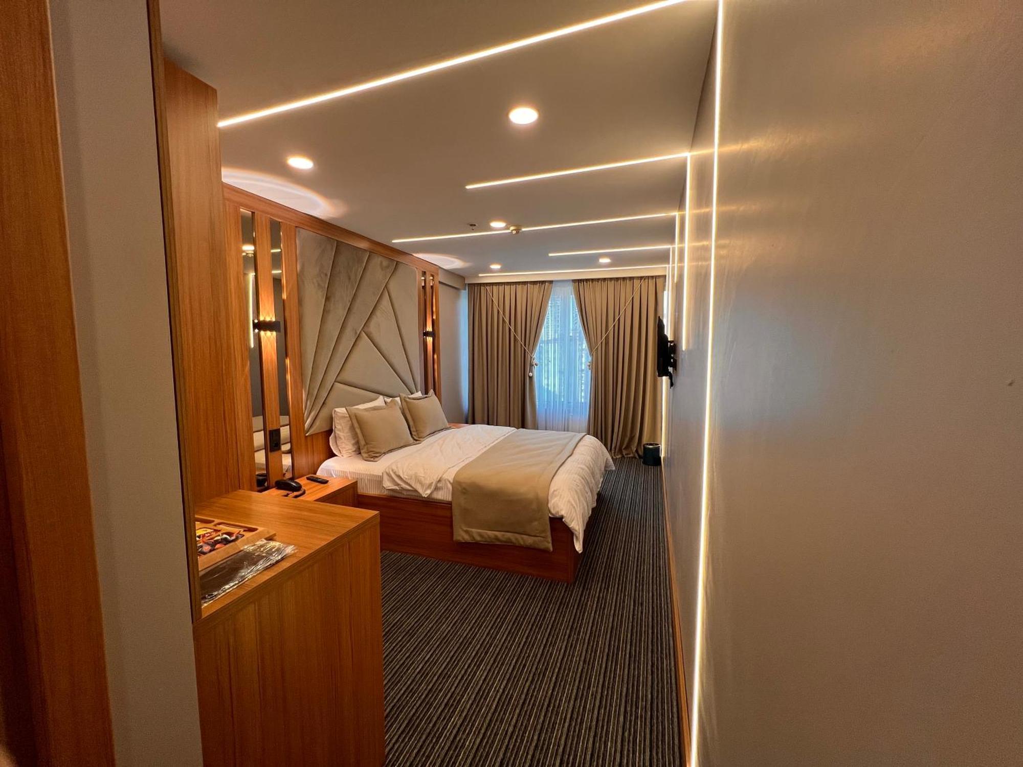 Hotel Vipinnhotels *