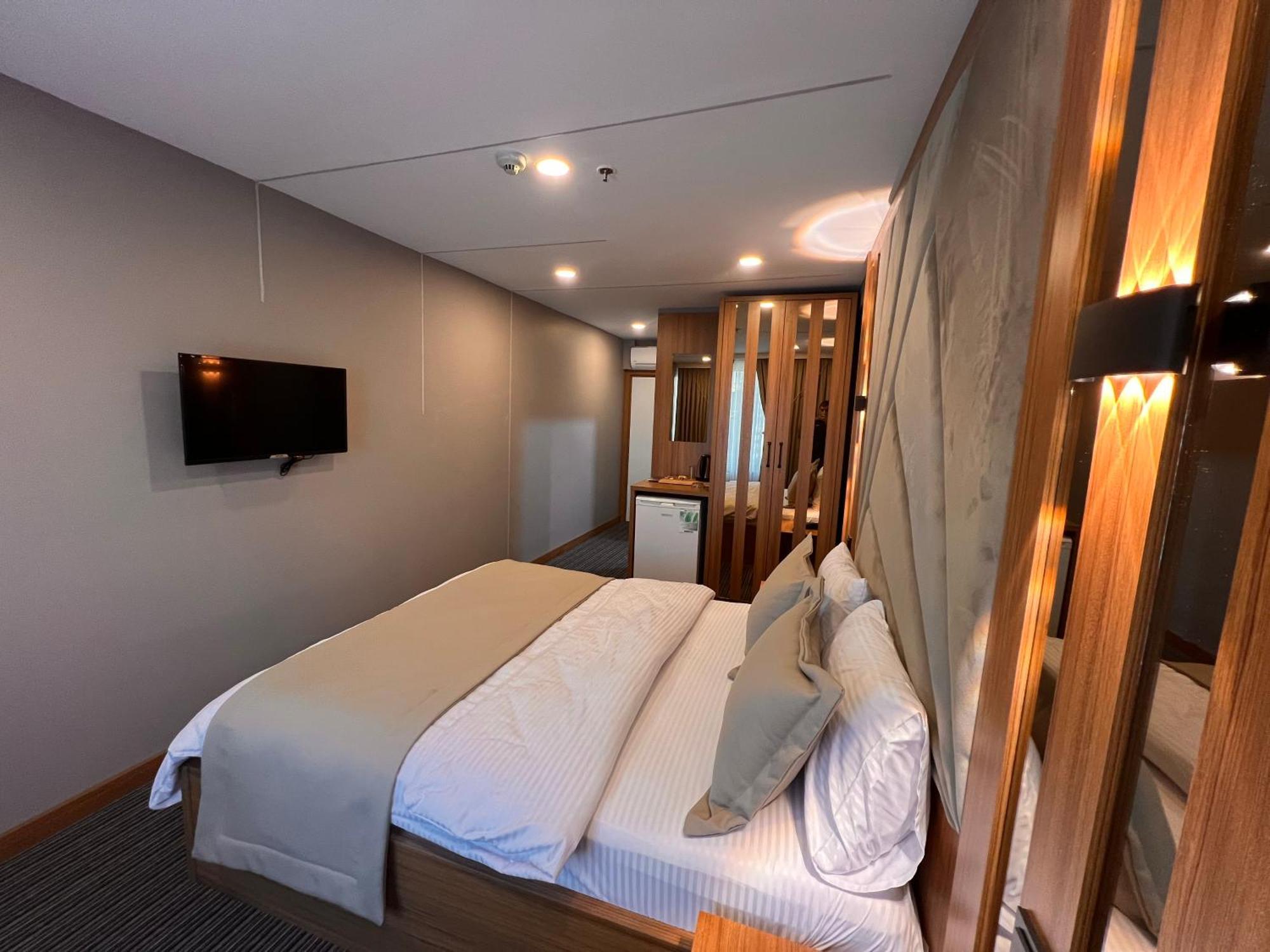 Hotel Vipinnhotels *
