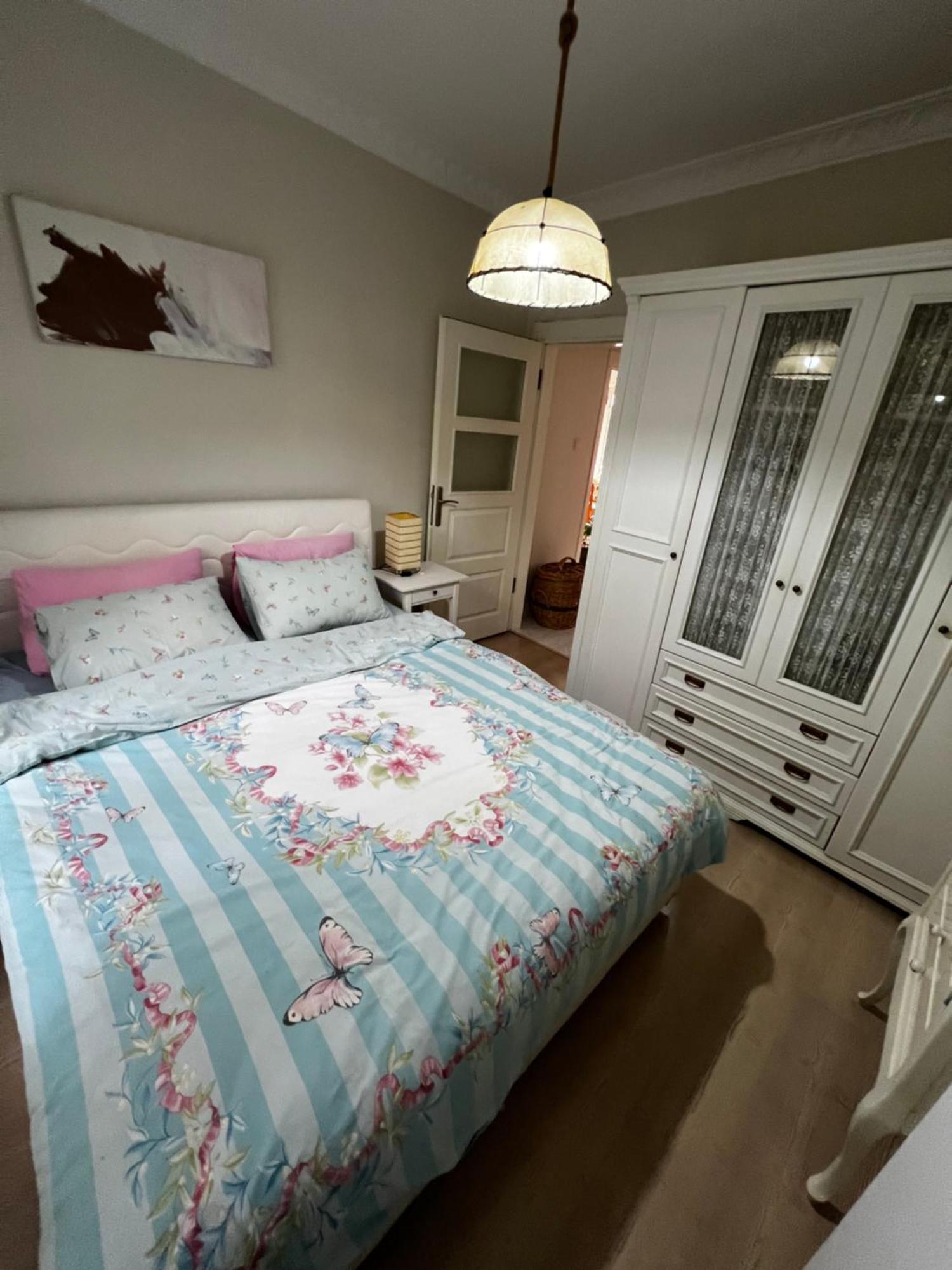 Very Close To Bosphorus, Beautiful 2 1 Salon Flat, Excellent Location Apartment