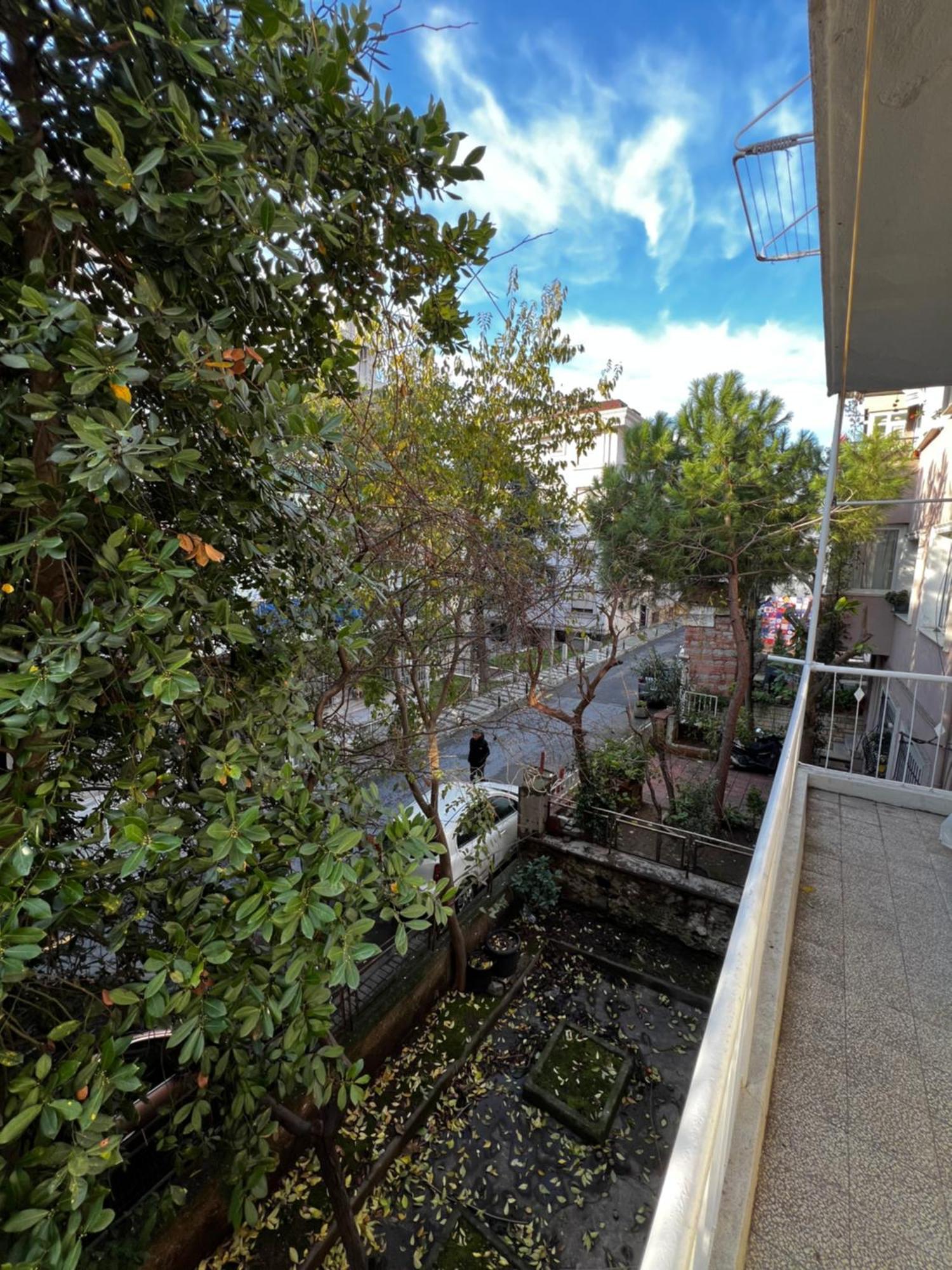 Very Close To Bosphorus, Beautiful 2 1 Salon Flat, Excellent Location Apartment