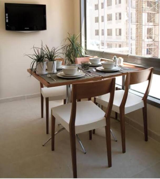Luxe Next To Water Garden Open Mall, International Financial Center & Medical Center Homestay