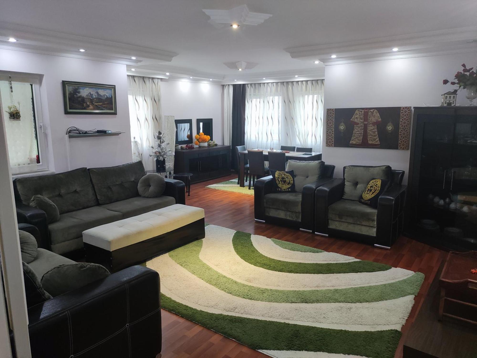 Apartment Beylikduezue Boelgesinde Ferah Bir Site Ici Konut *