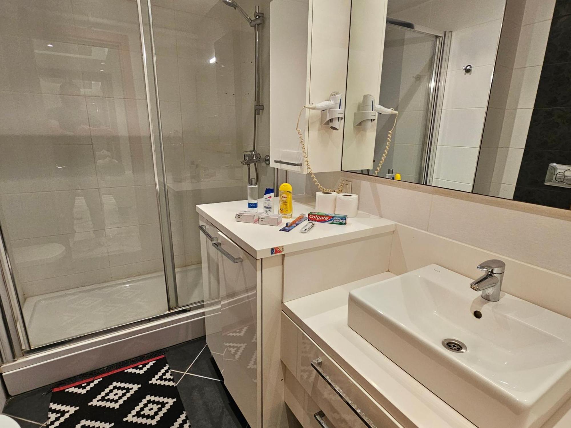 Apartamento Perfect Taksim, 2 Bedroom, Pool, Gym, Sauna *