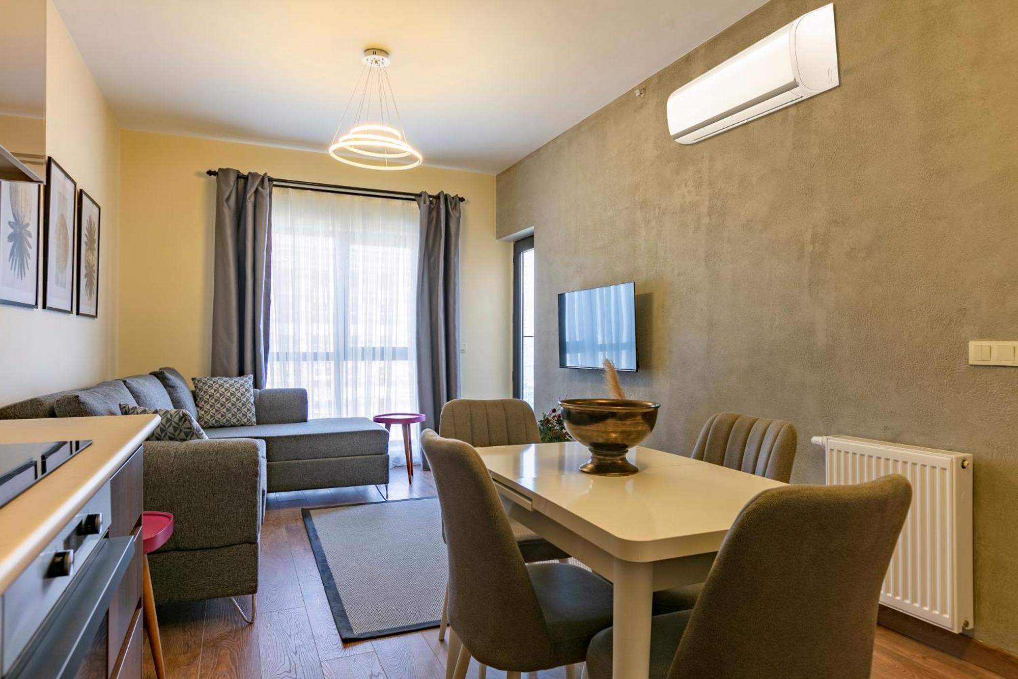 212 Outlet Karsisinda Lux N7