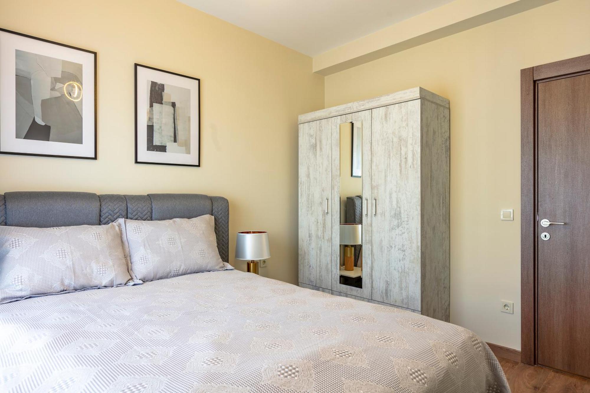 212 Outlet Karsisinda Lux N7 *