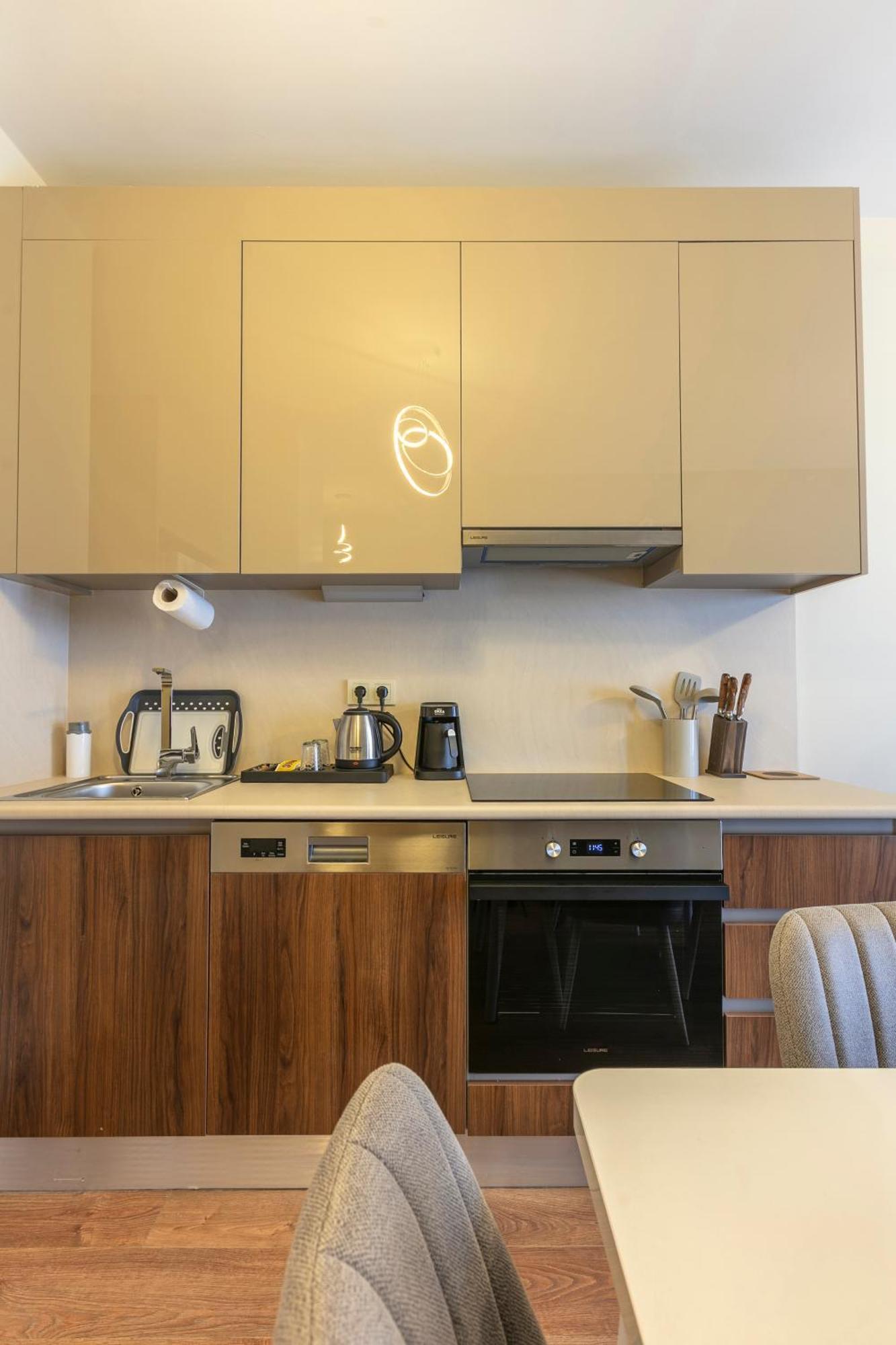 212 Outlet Karsisinda Lux N7 Apartment