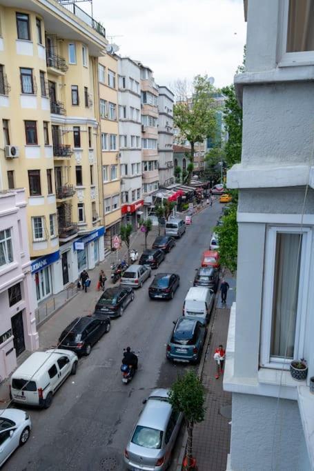 3-bedroom Flat Apartment *