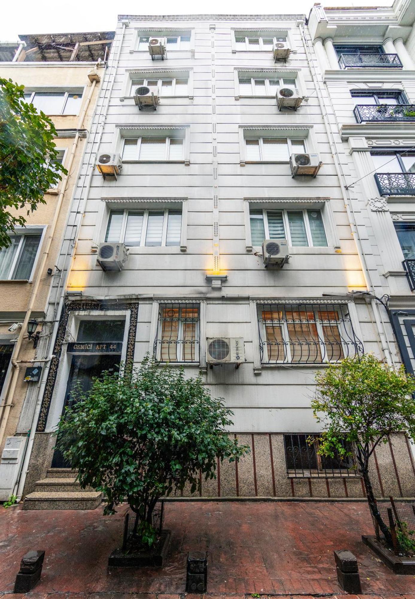 Apartment In The Centre Of Taksim And Galataport 3 Bedrooms In Istanbul