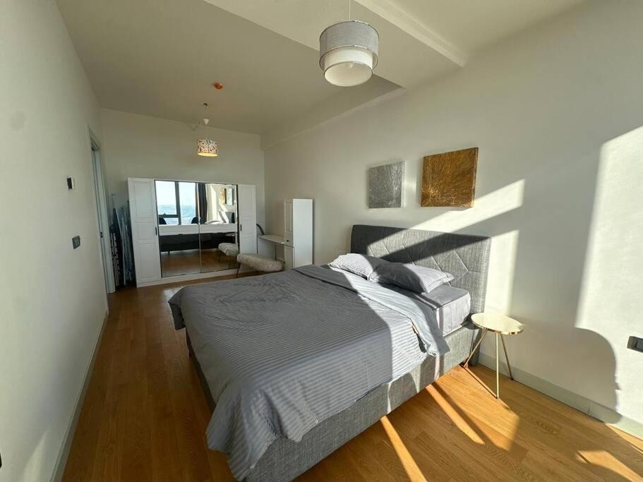 Apartment Modern Luxury At Sinpas Queen