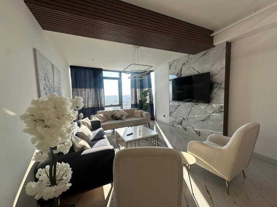 Apartment Modern Luxury At Sinpas Queen *