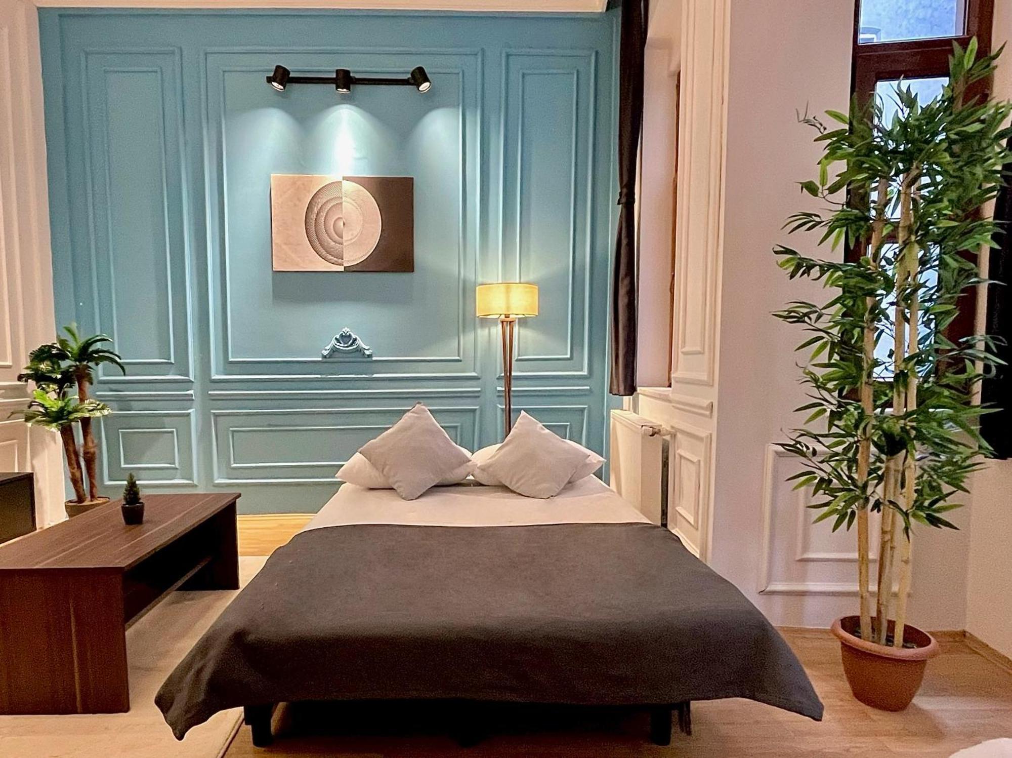 W/ New Furnitures Next To Istiklal Street And Taksim Square * Istanbul