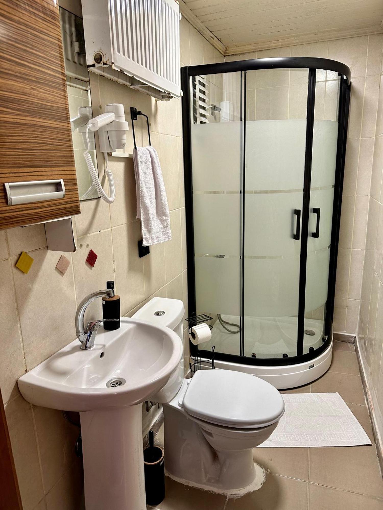 Guest house Belya 4 *