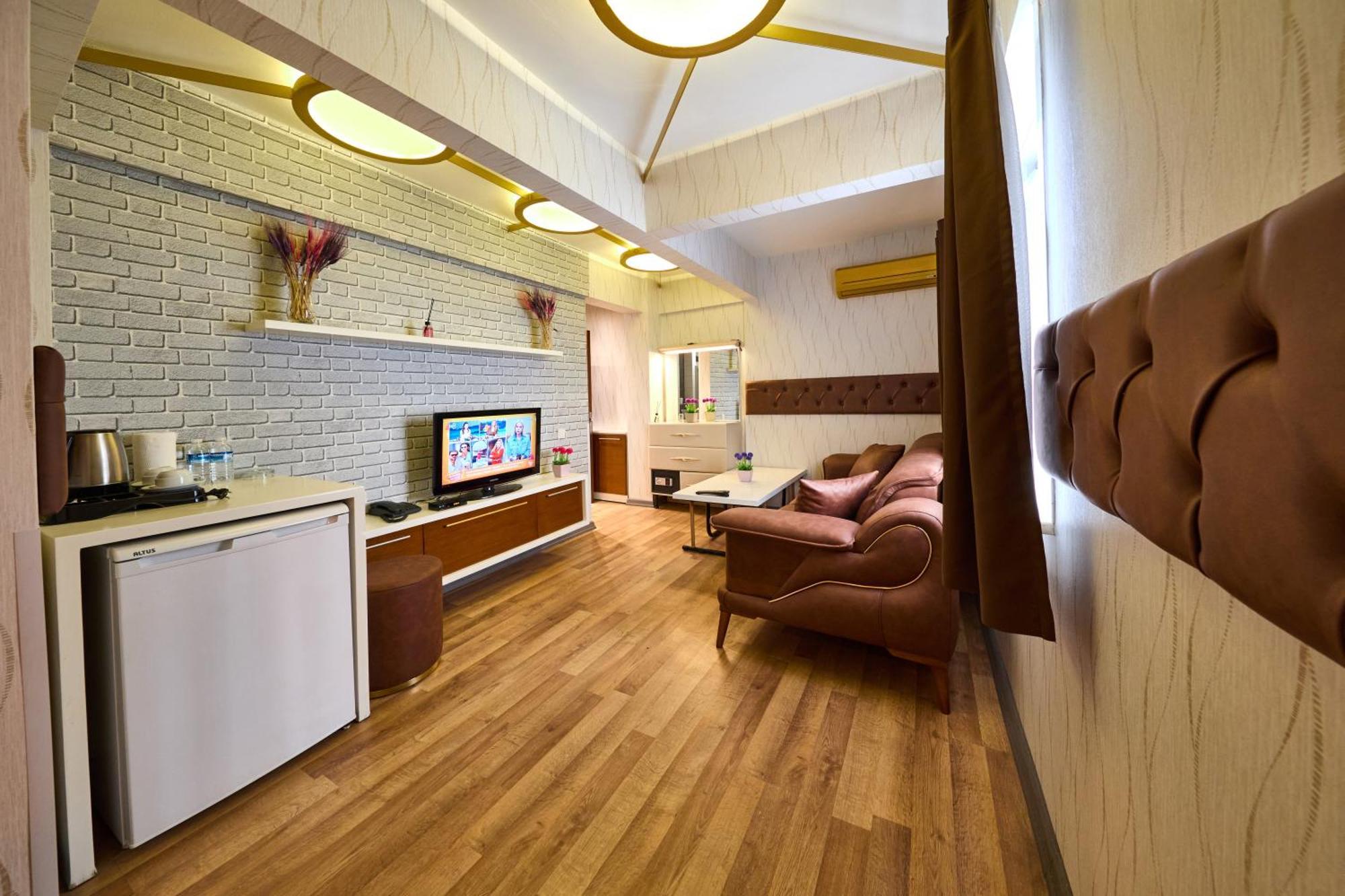 By Aydin Hotel *