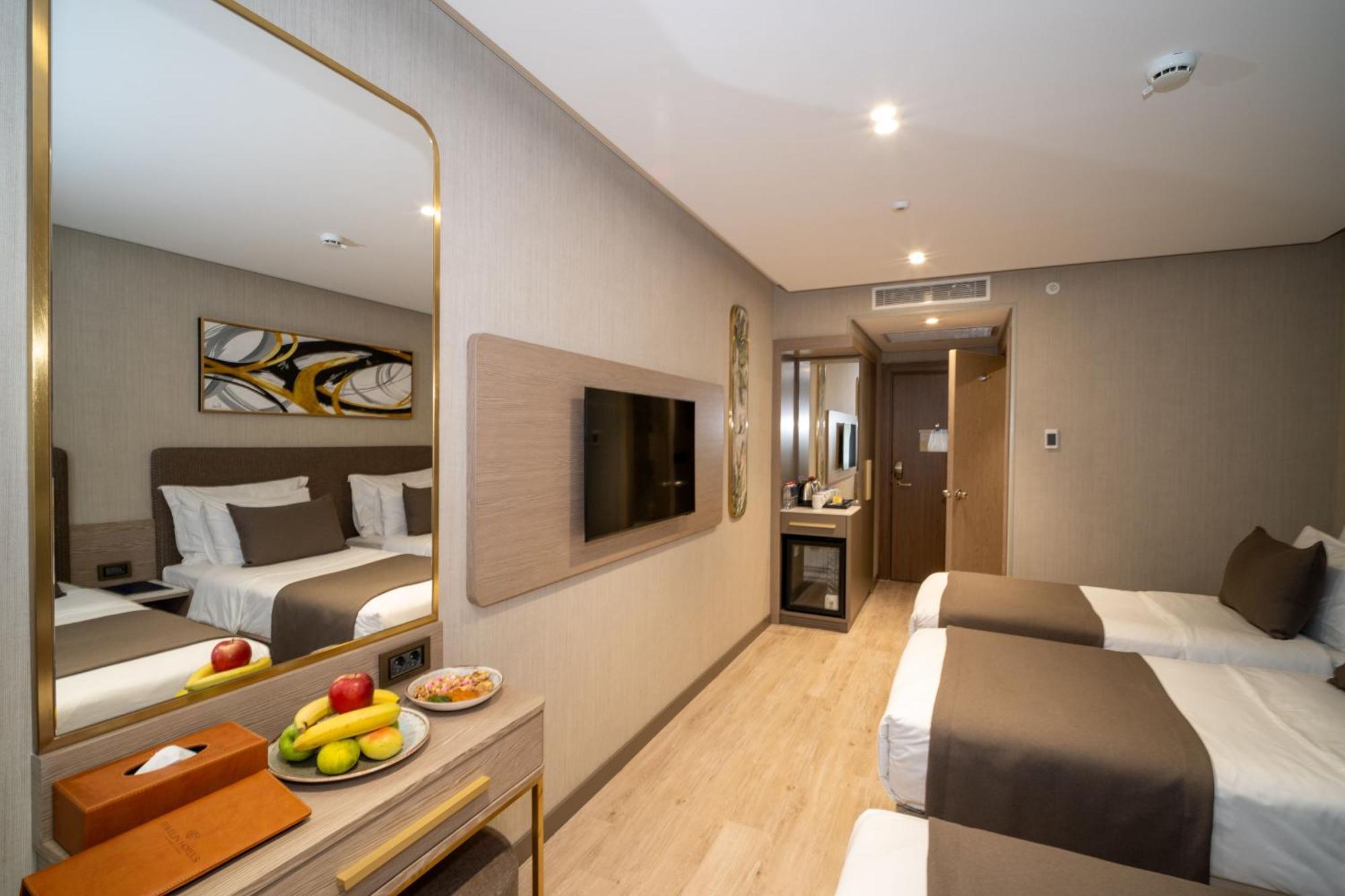 Rayelin Old Town 4*