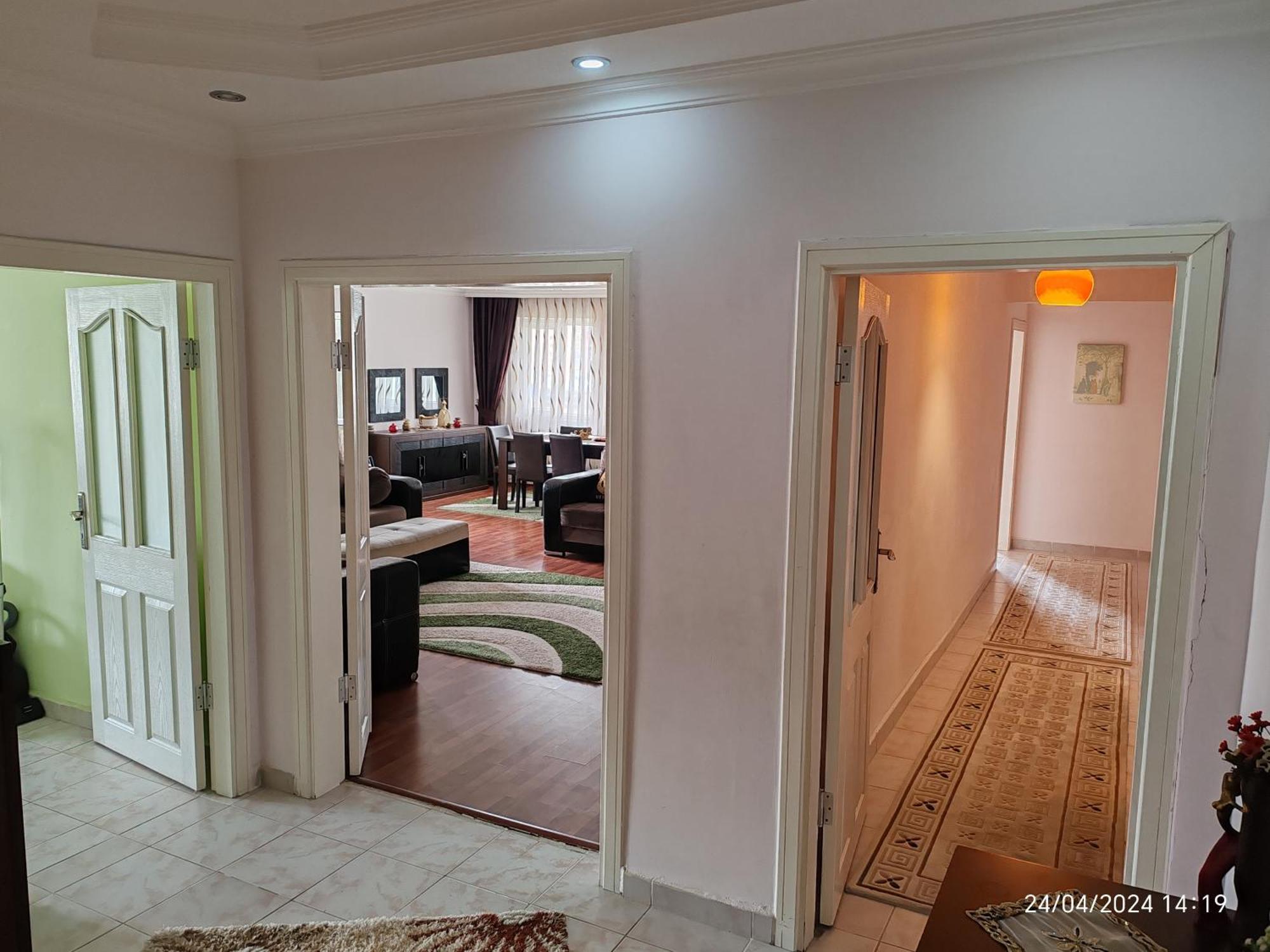 Apartment Beylikduezue Boelgesinde Ferah Bir Site Ici Konut Istanbul