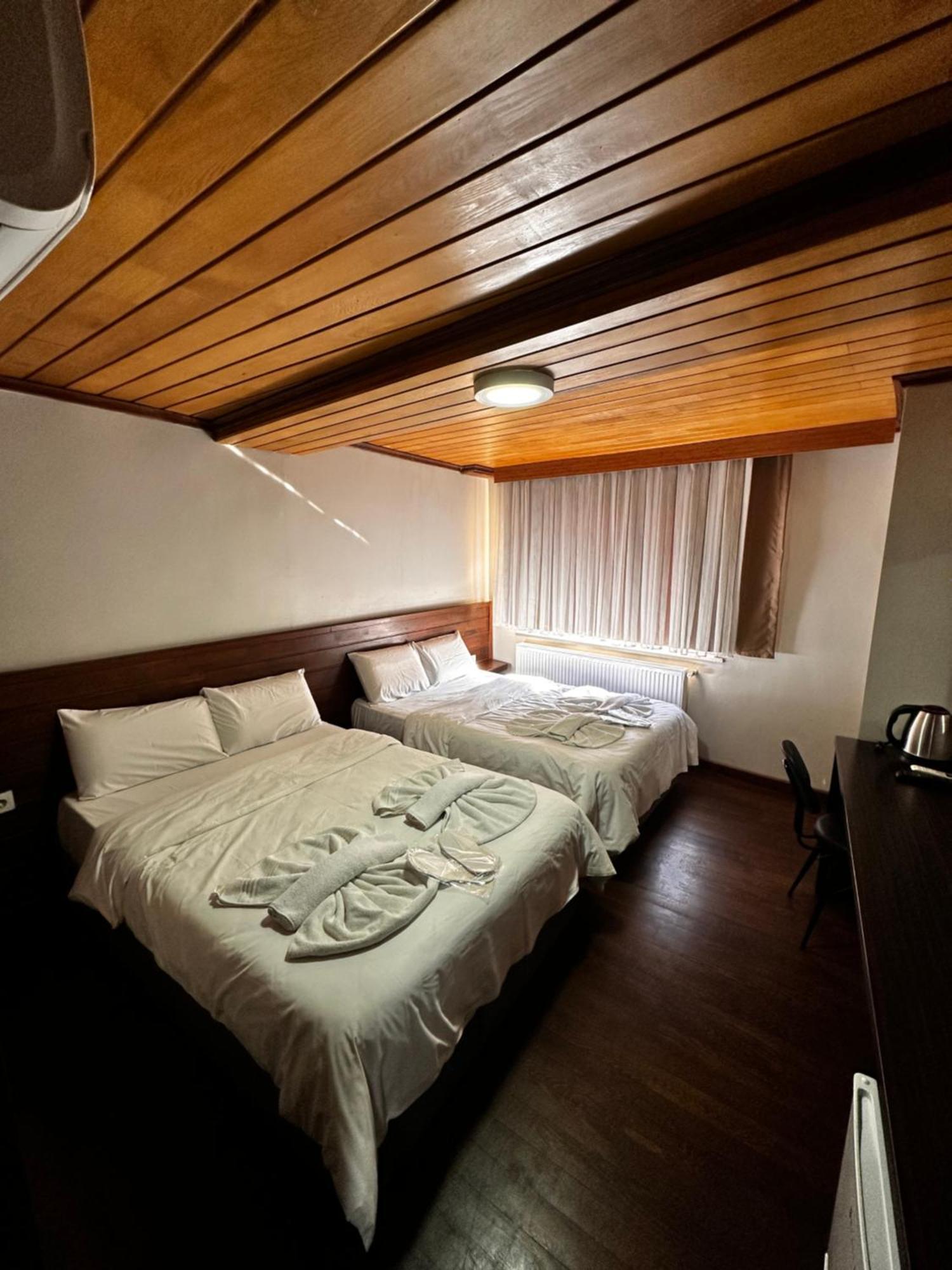 Gold Corner Hotel *