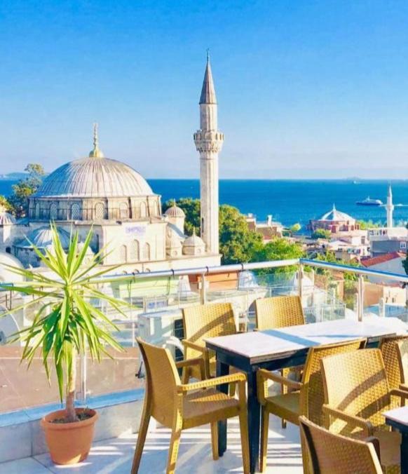 Art Hotel 3*