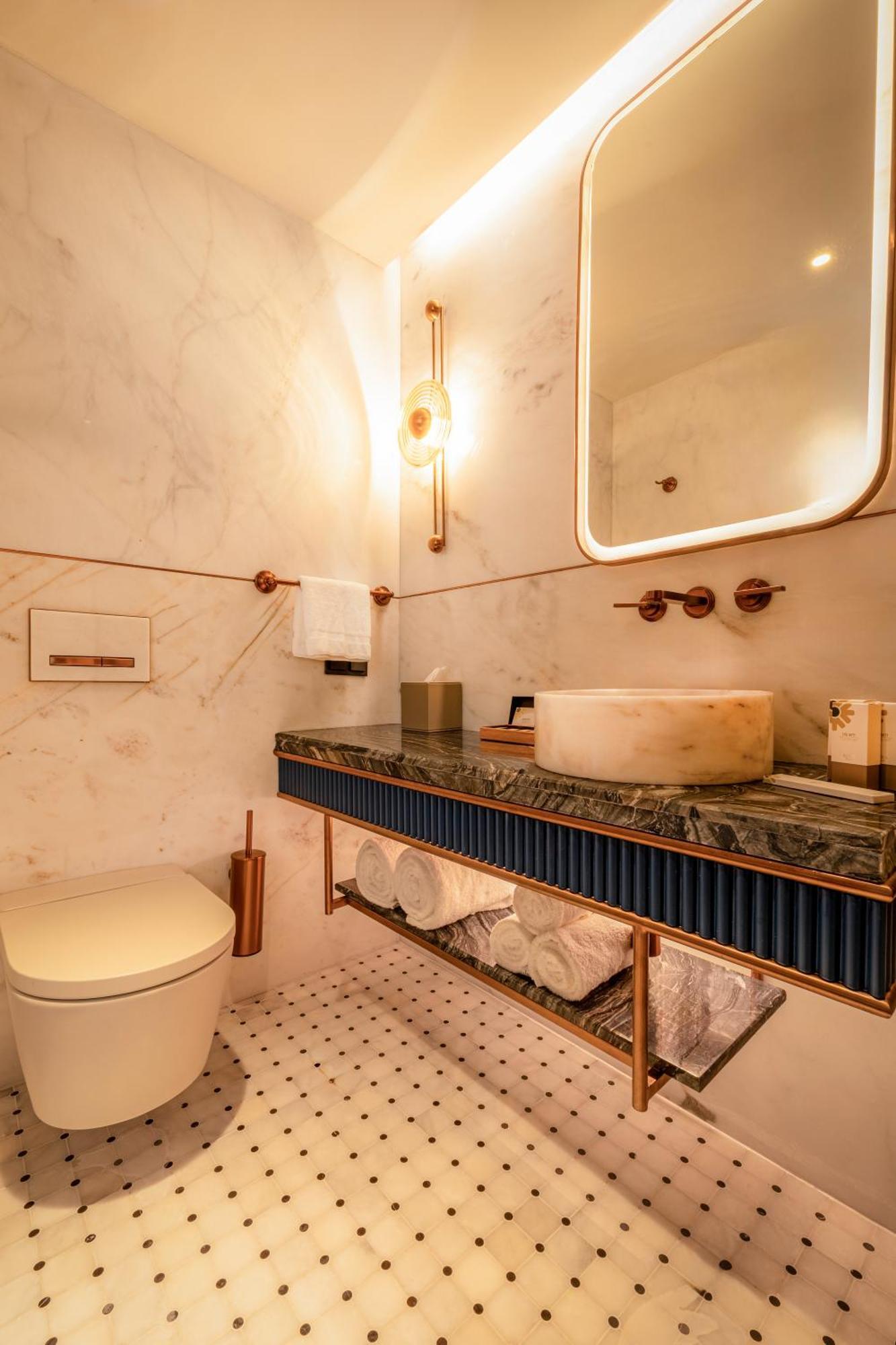 Sura Concept Hotel *