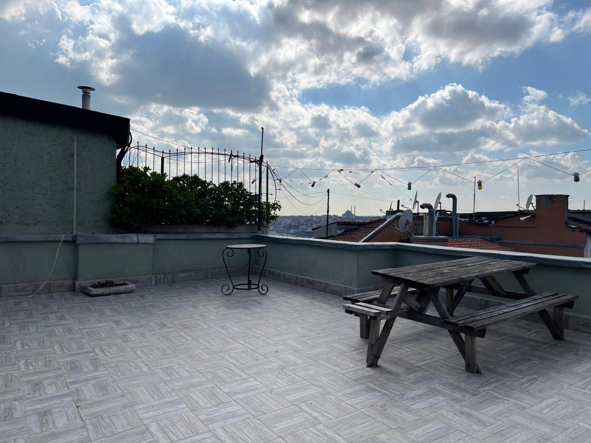 Ganbaru Tours - Flats In Galata Apartment *