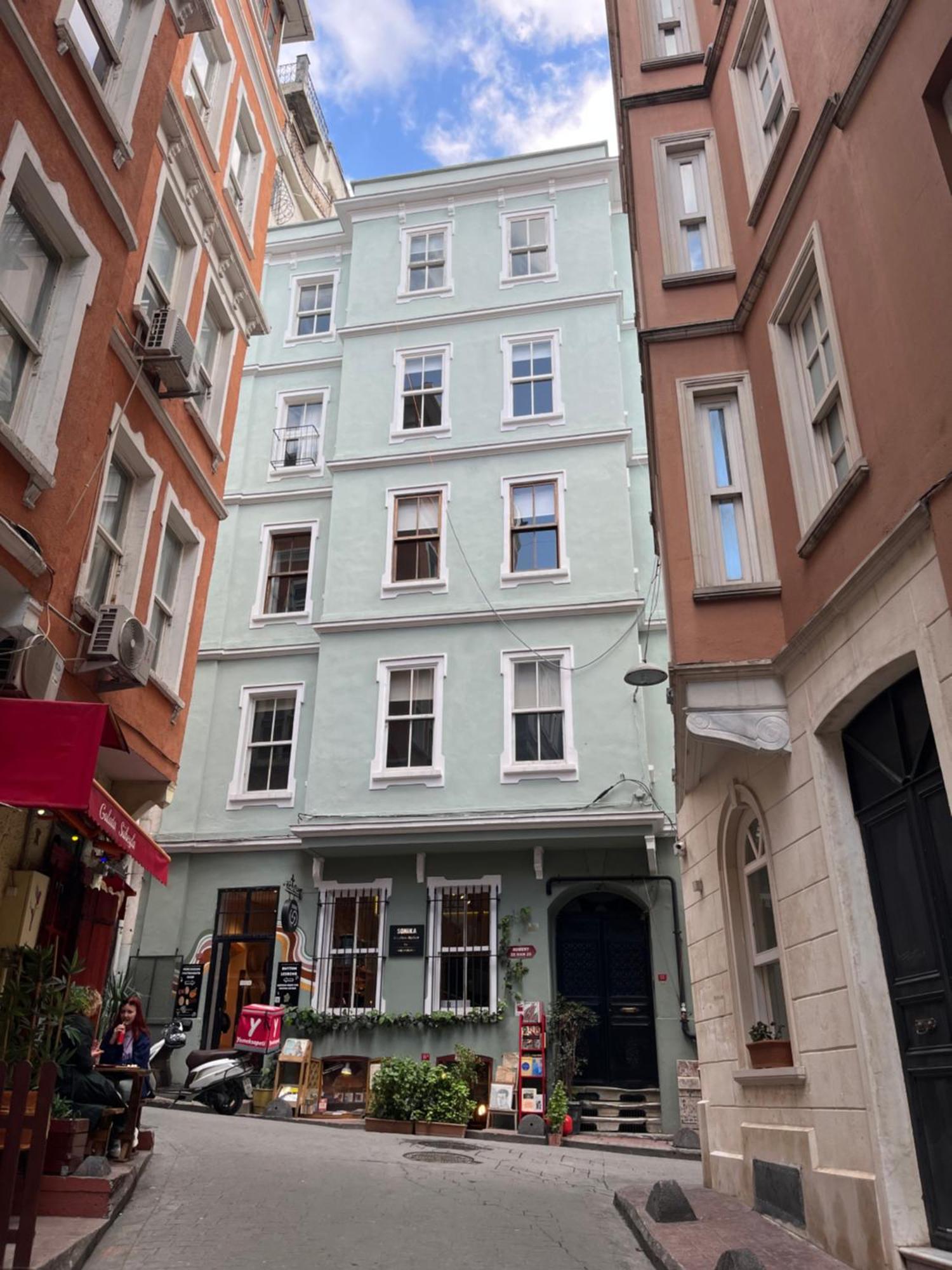 Ganbaru Tours - Flats In Galata Apartment Istanbul