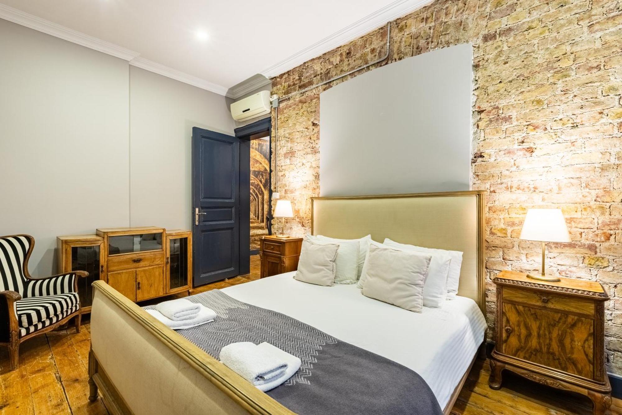 Ganbaru Tours - Flats In Galata