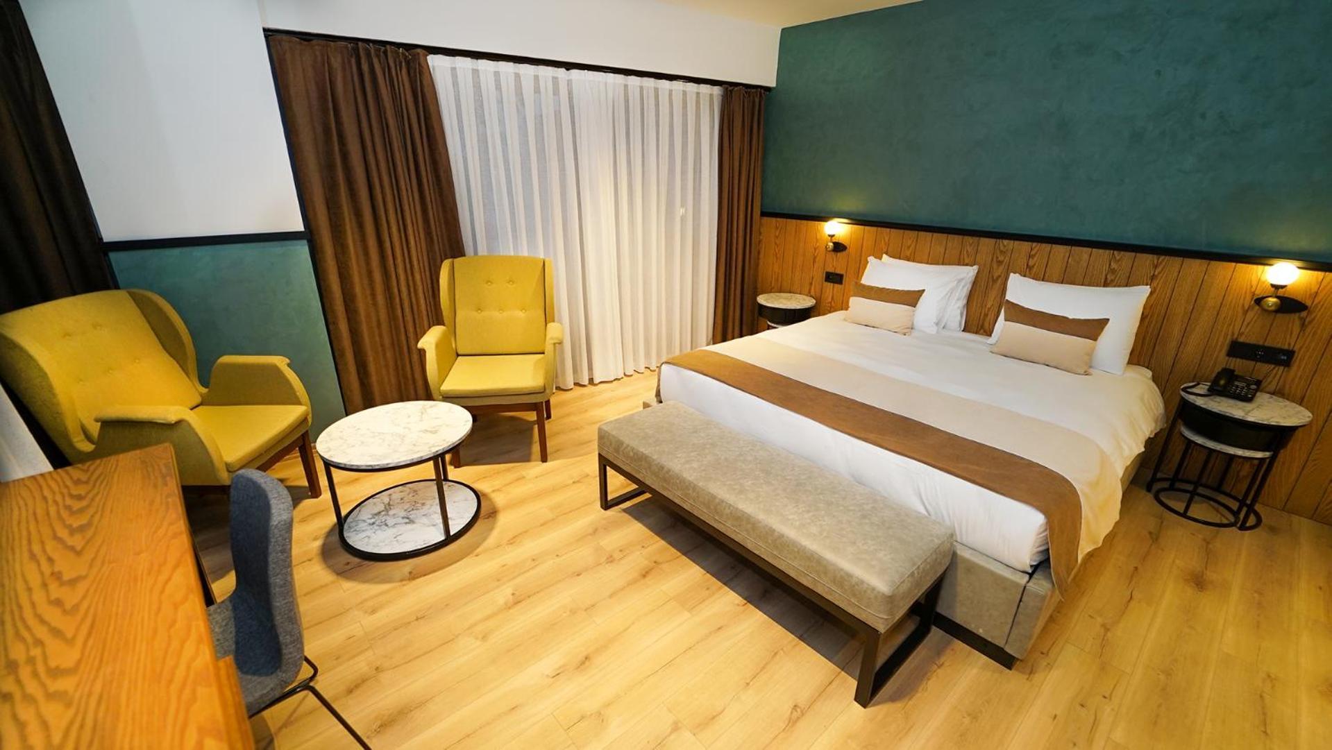 Fragments Hotel