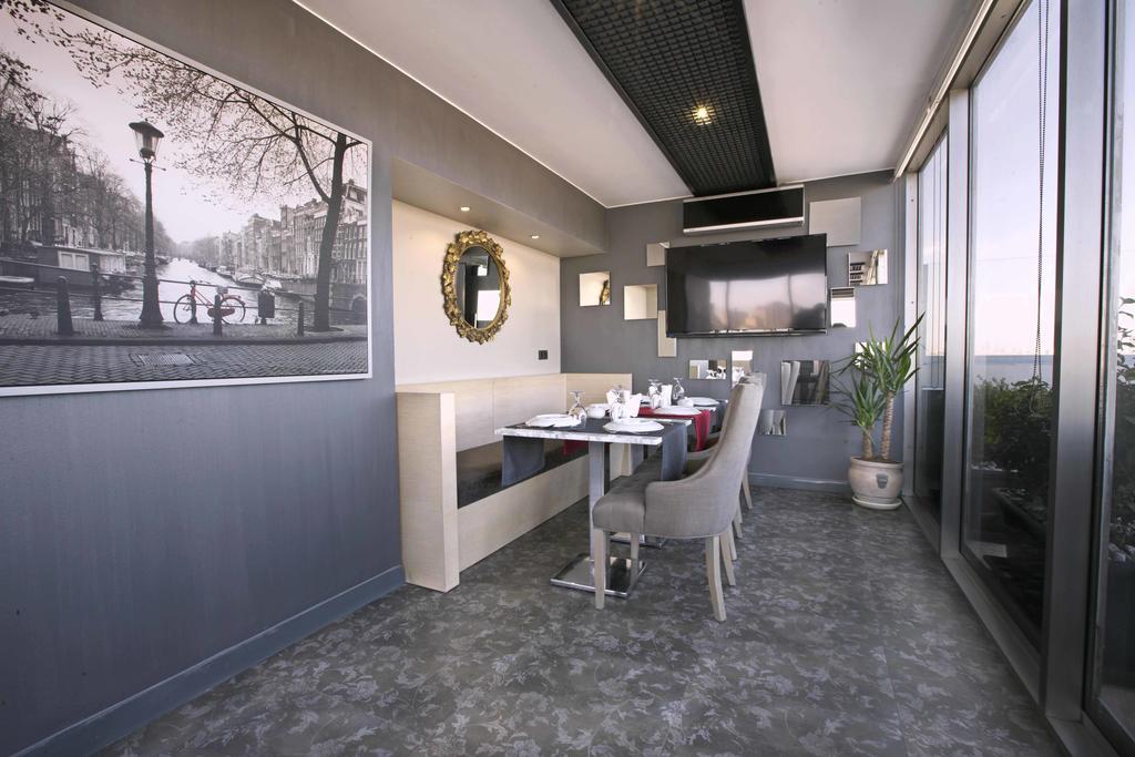 Akoni Hotel 3*