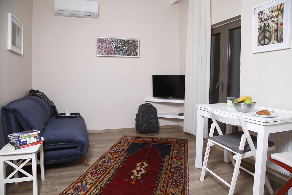 Juno Aparthotel 3*