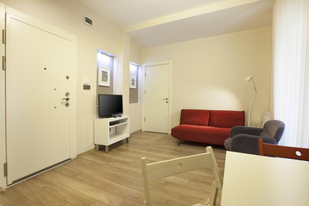 Juno Aparthotel 3*
