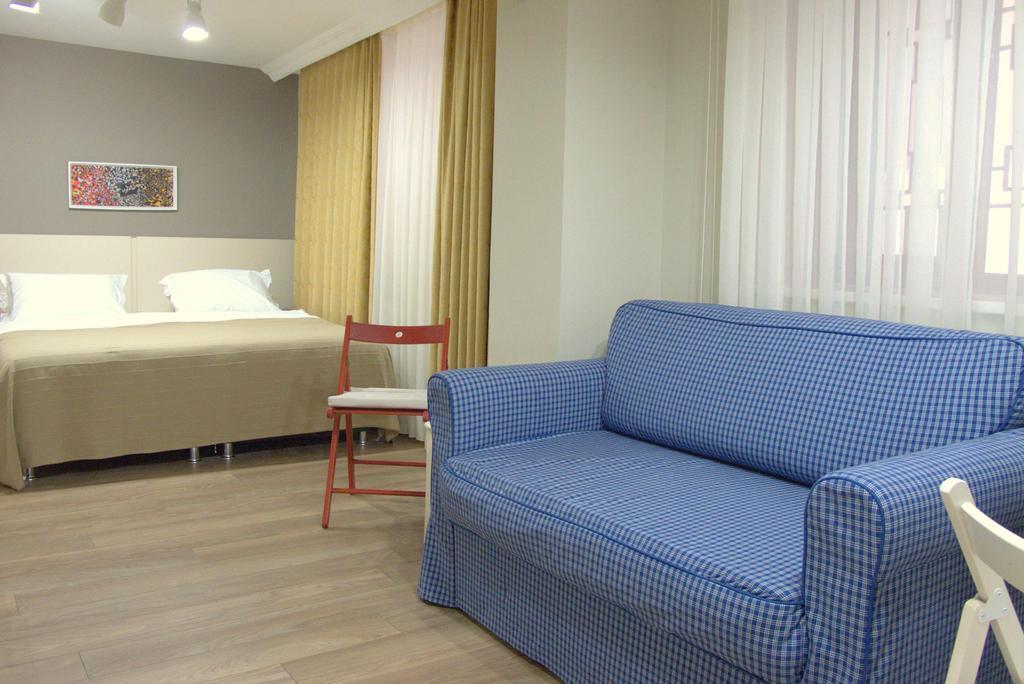 Juno Aparthotel