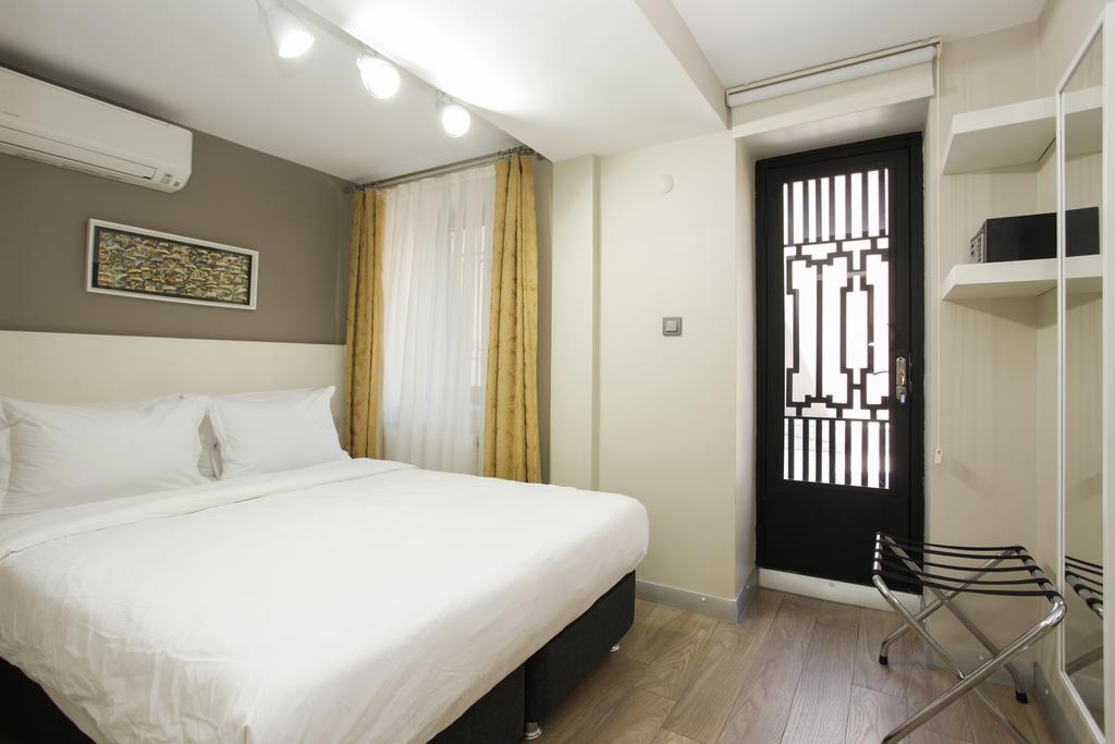 Juno Aparthotel