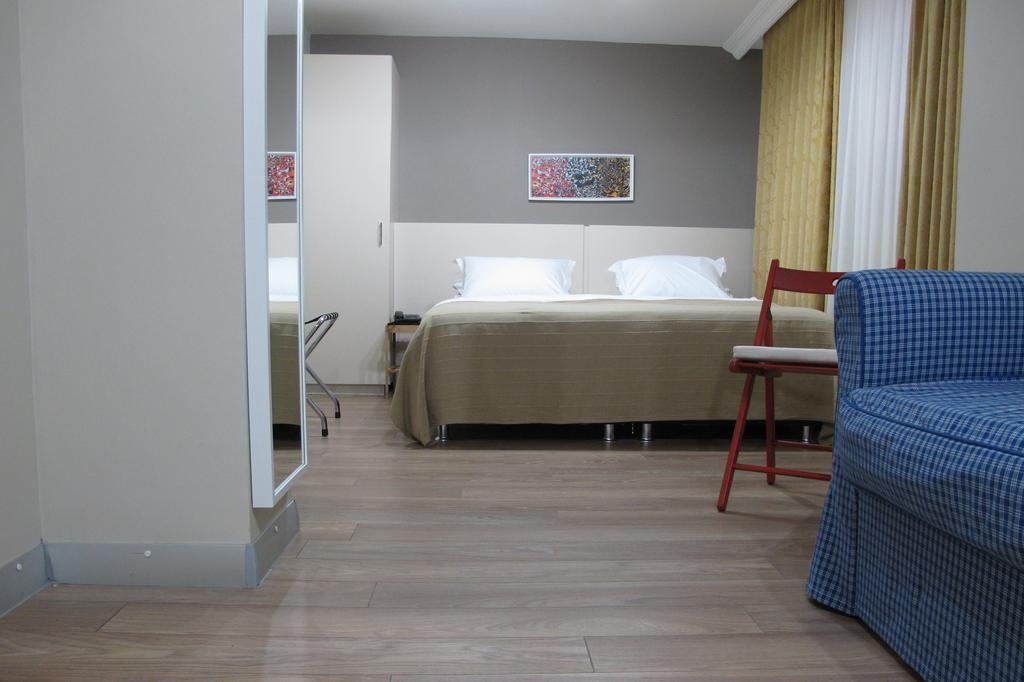 Aparthotel Juno