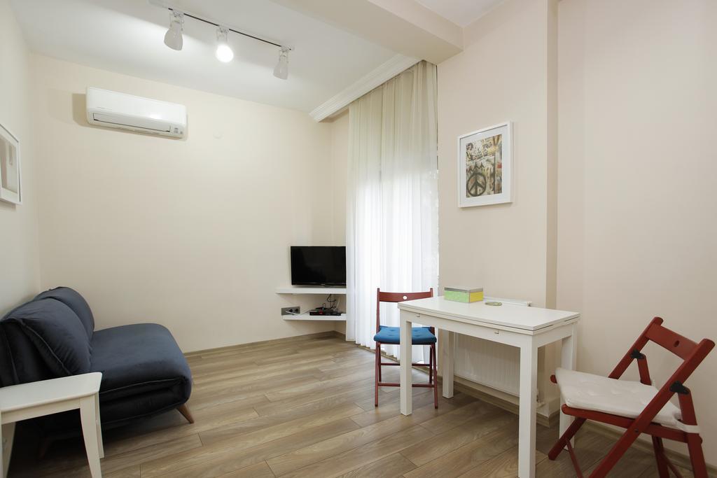 Juno Aparthotel 3*