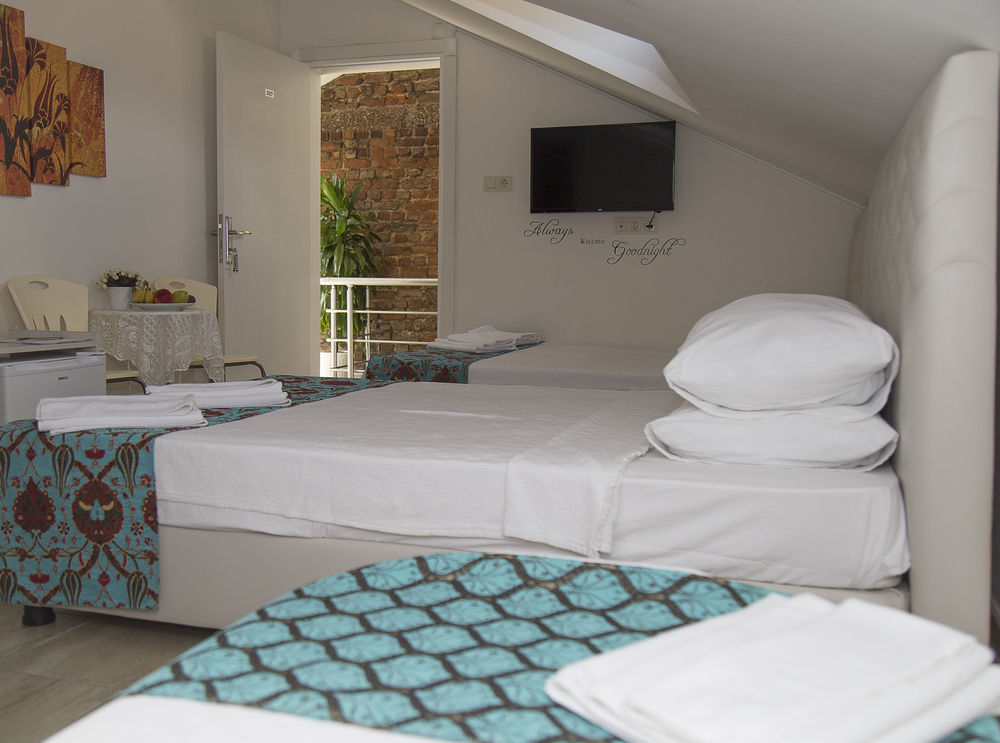 Galley Otel
