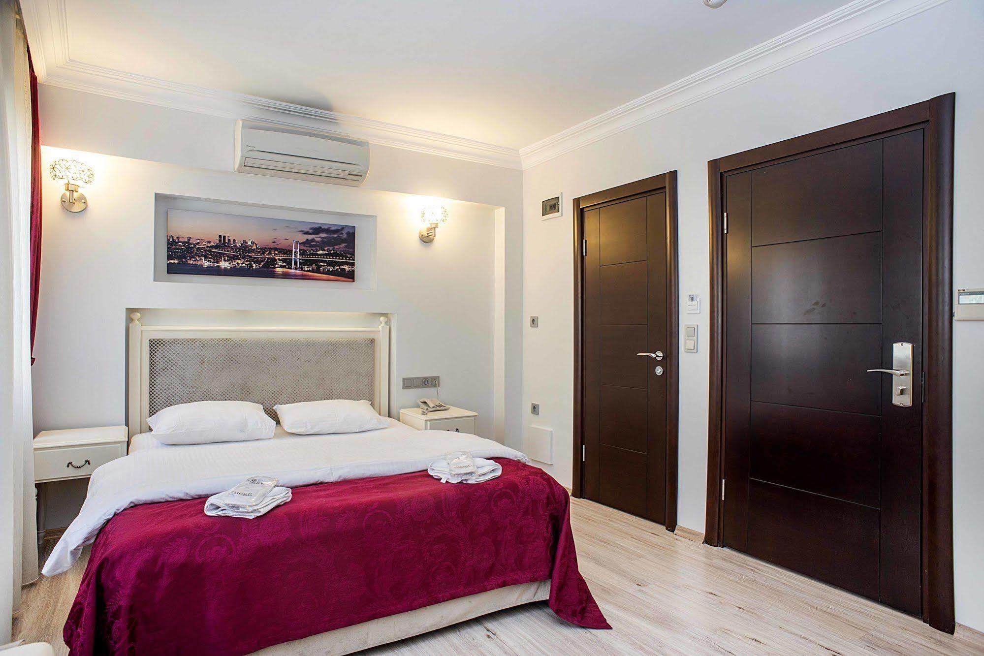 Nacre Boutique 3*