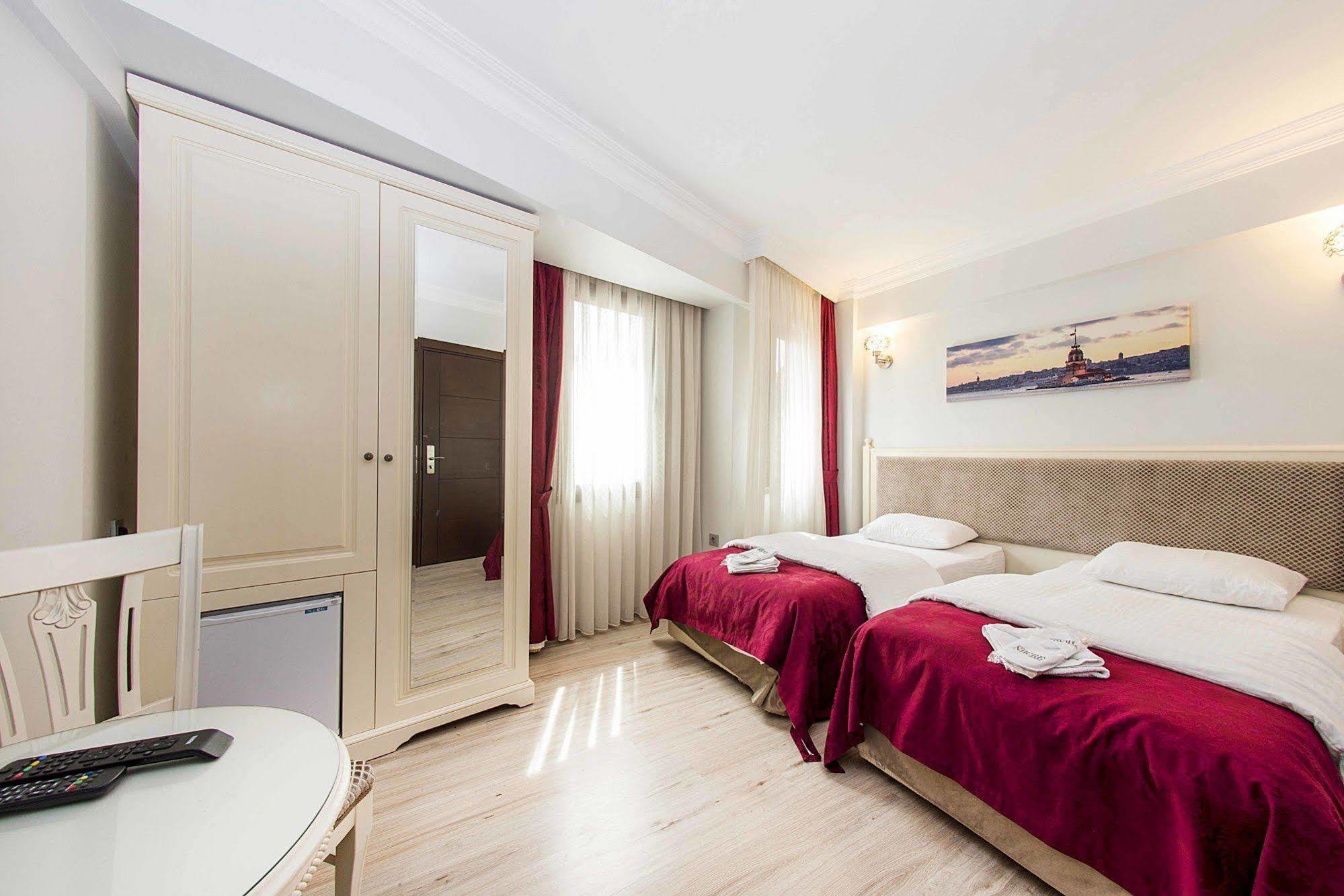 Nacre Boutique Hotel 3*