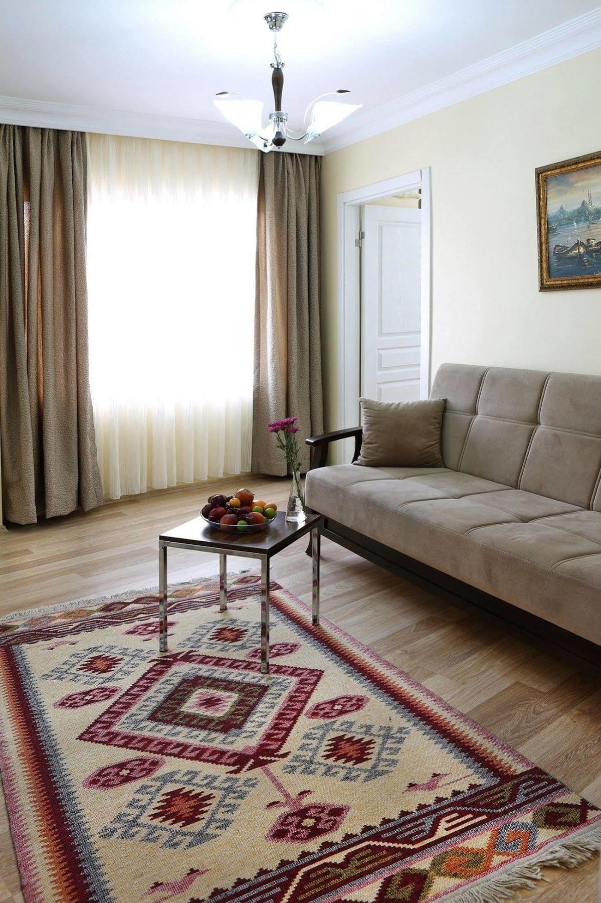 Ekim Hotel 3*