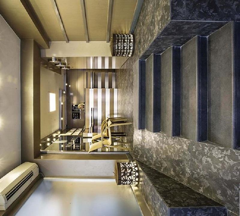 Akoni Hotel 3*