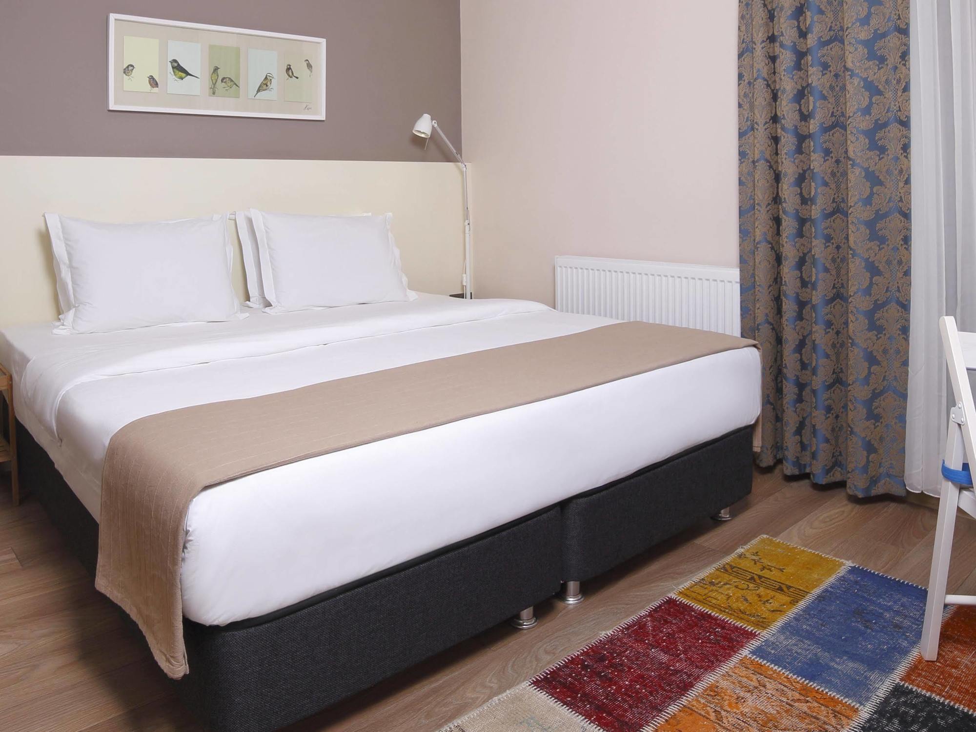 Aparthotel Juno 3*