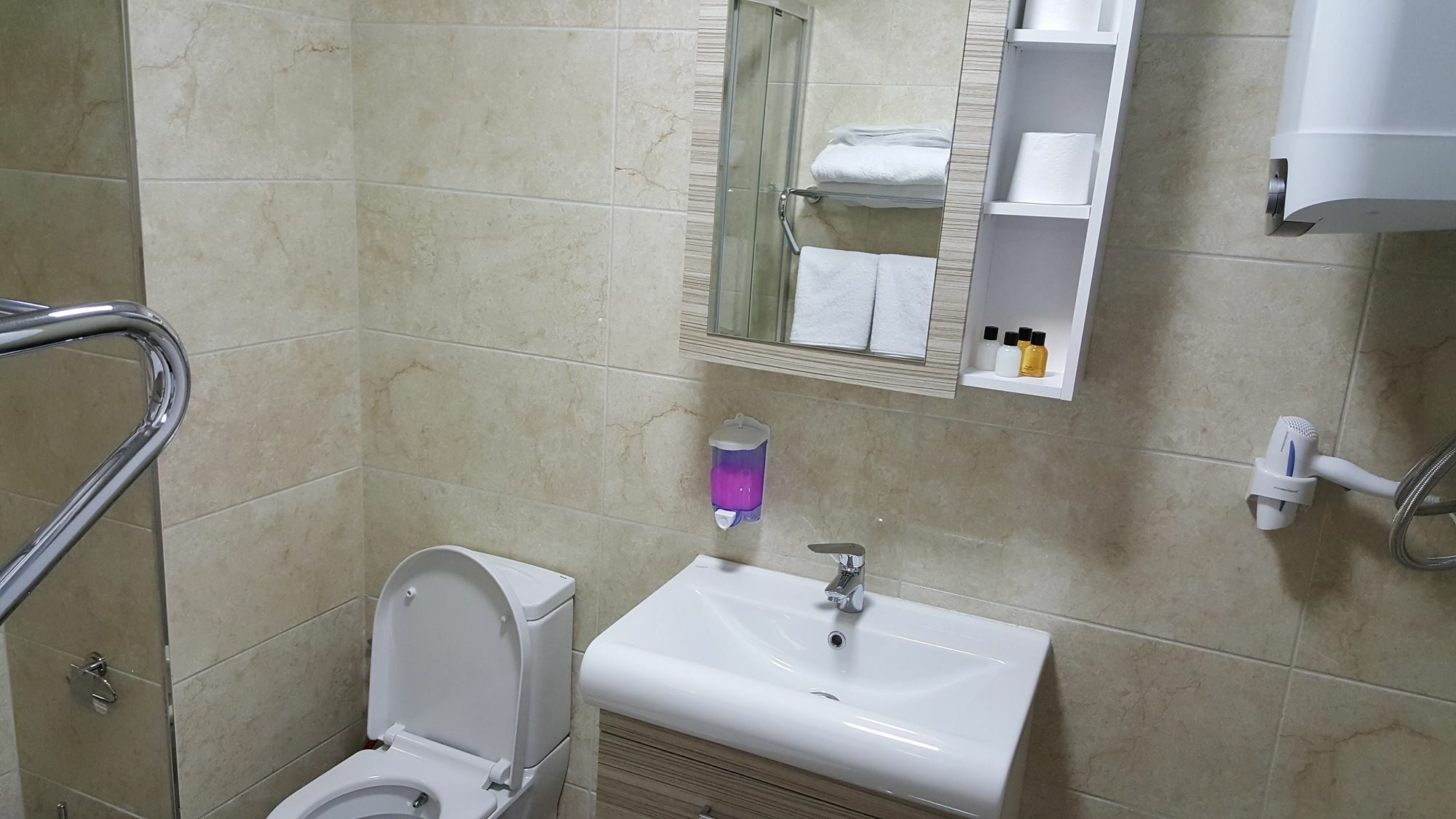 Skyport 3*