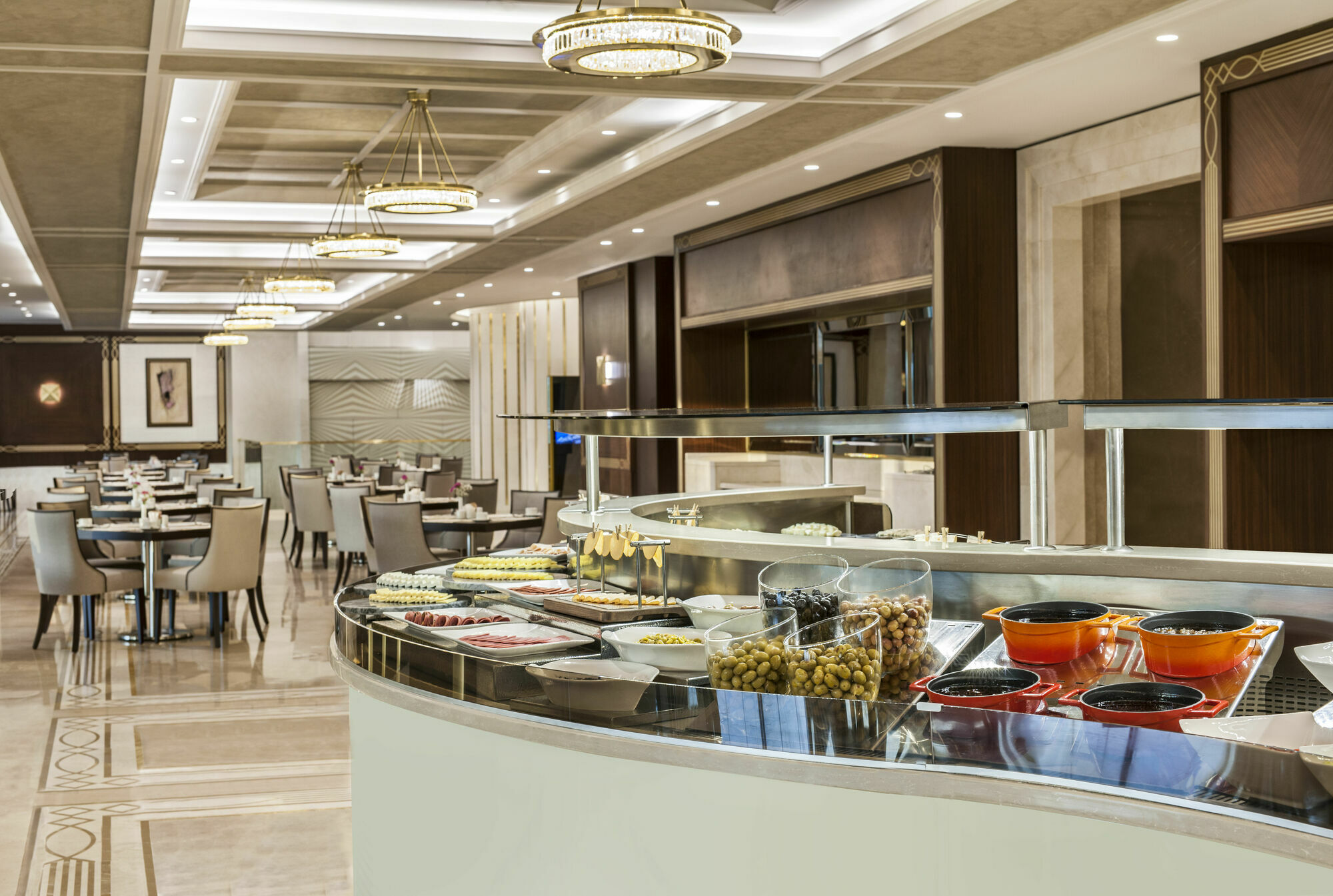 Hotel Elite World Grand Basin Ekspres 5*