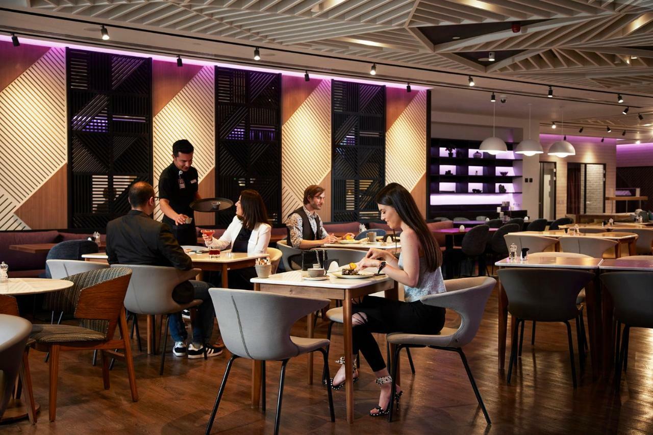 Yotel Airport, Entrance 2*