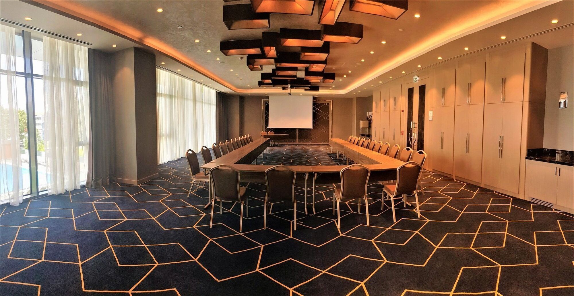 Hilton Bakirkoy 5*