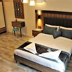 Serene Hotel